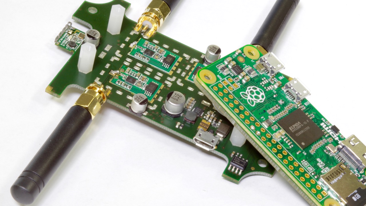 LES - Raspberry Zero ontop of multiple 2.4G radios